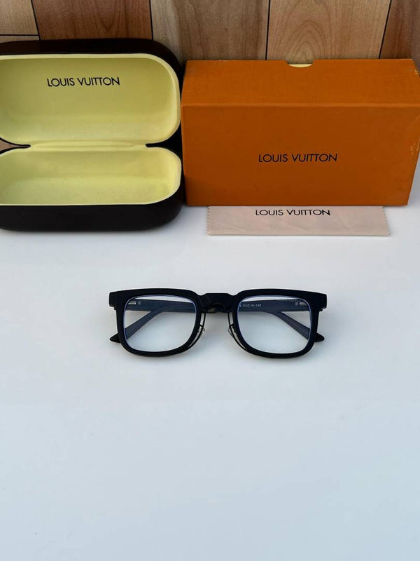 Louis Vuitton_1008_matt_black_plano