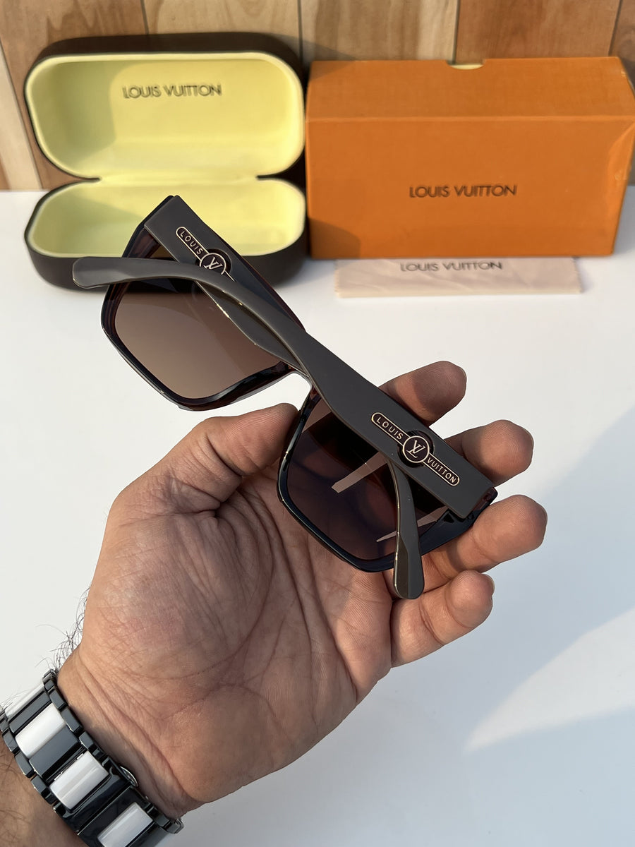 Louis Vuitton_80224_brown