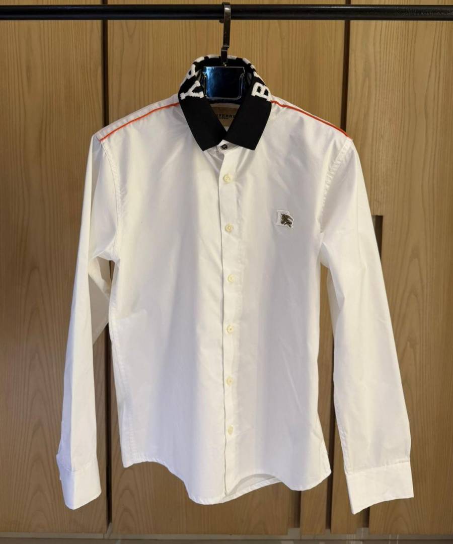 Burberry IMPORTED STORE ARTICLE SHIRT