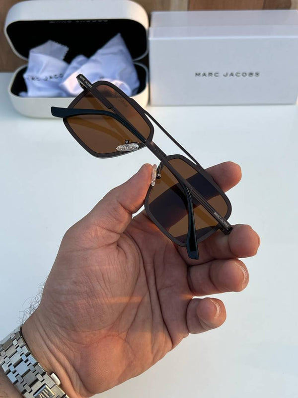 marc jacobs 505 brown
