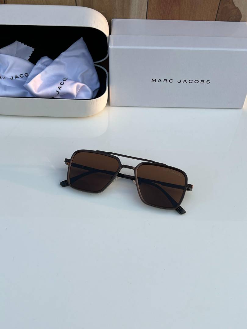 marc jacobs 505 brown