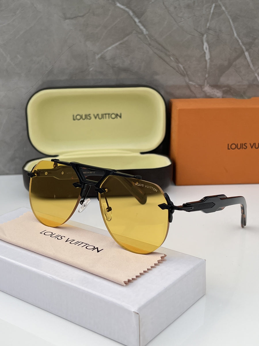 Louis Vuitton_98246_black_yellow