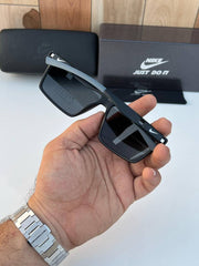 Nike_83128_matt_black