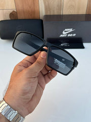 Nike_83128_matt_black