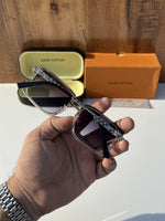 Louis Vuitton_7295_gold_grey