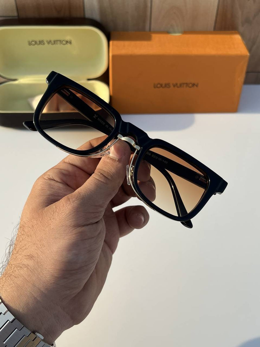 Louis Vuitton_1008_brown