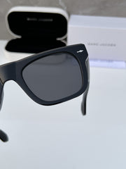Marc_jacobs_3883_full_black