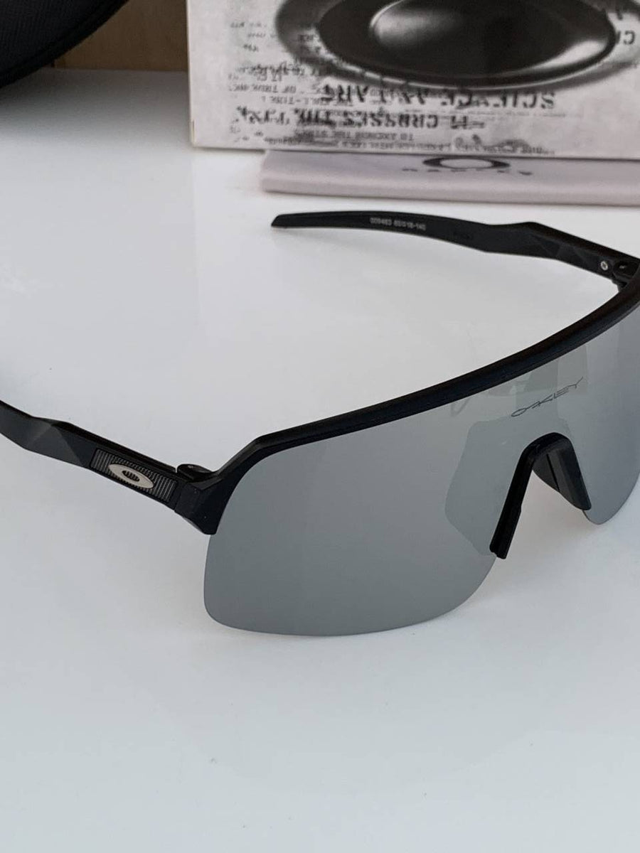 Oakley_9463_silver