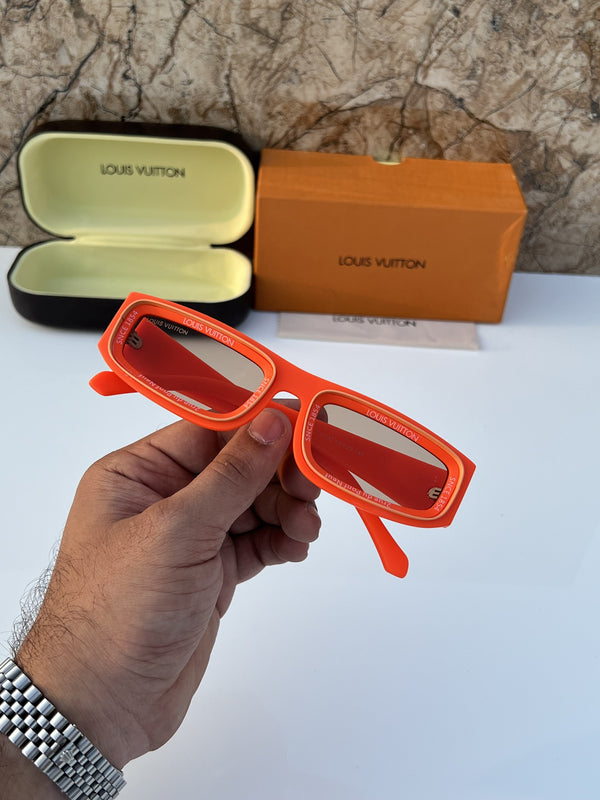 Louis Vuitton_6190_orange