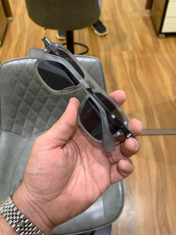 Marc_jacobs_37_grey