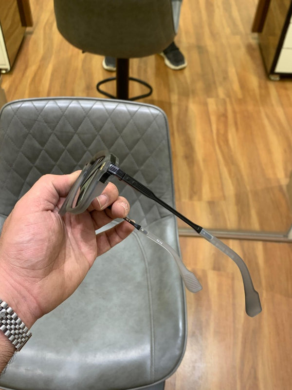 Marc_jacobs_37_grey