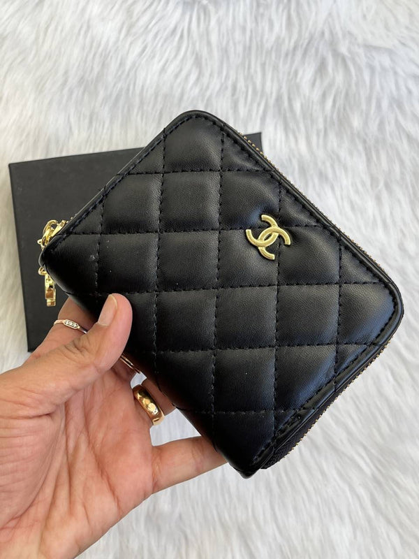 Chanel_102_Black_Mini_Zippy_Wallet_With_OriginalBox