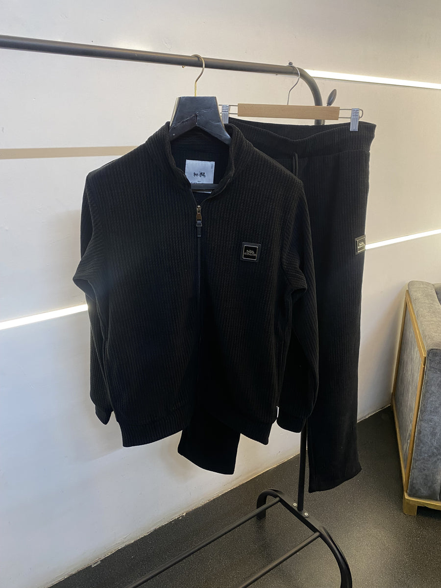 Coach imported tracksuit with brand zip and knitted fabric along with side pockets black sale