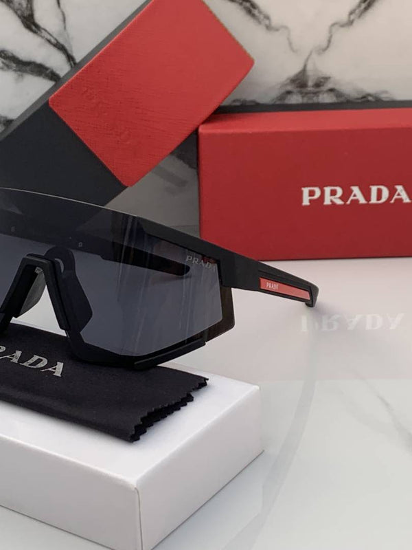 Prada_23053_full_black