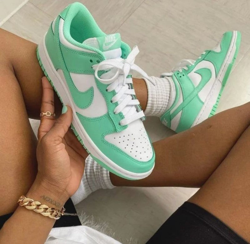 Nike Sb Dunk Low Green Glow
