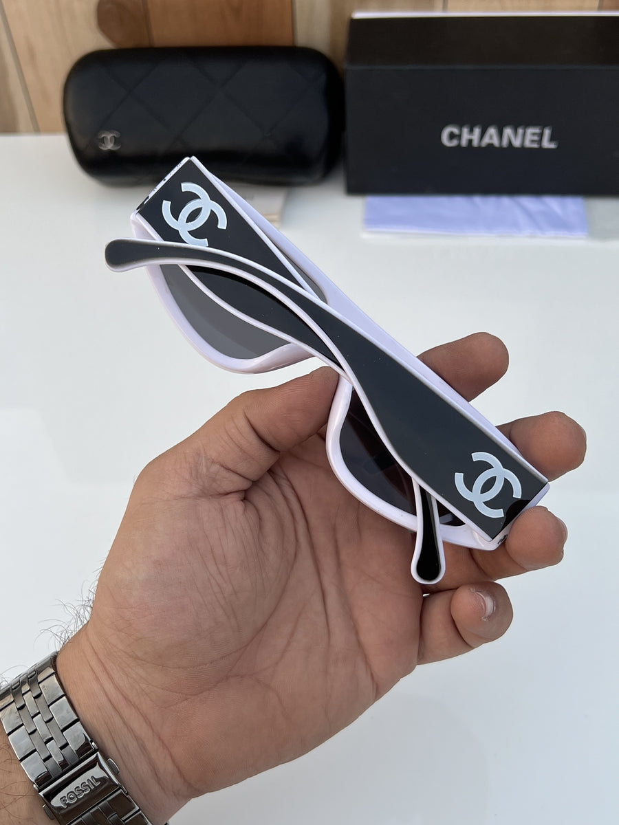 Chanel_1001_white_black