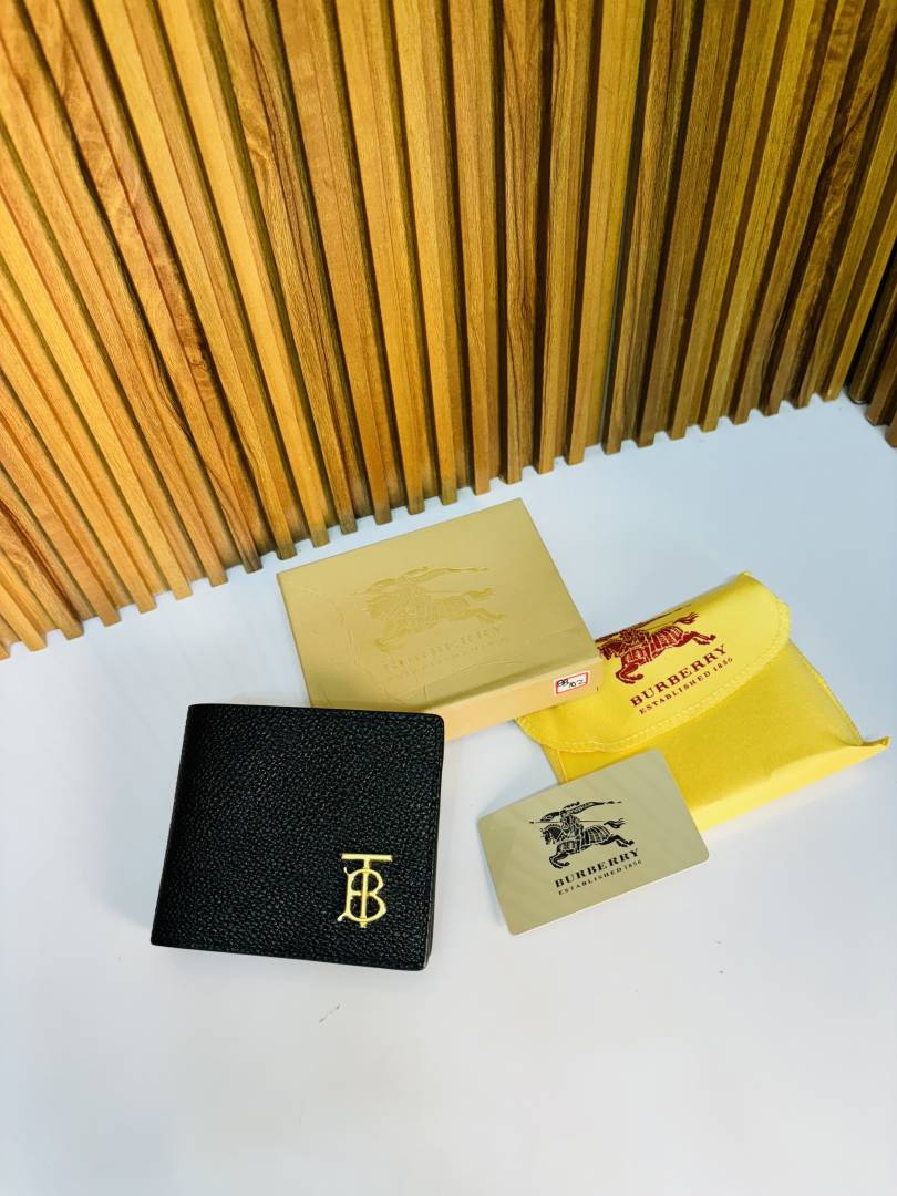 102 BURBERY PREMIUM QUALITY WALLET