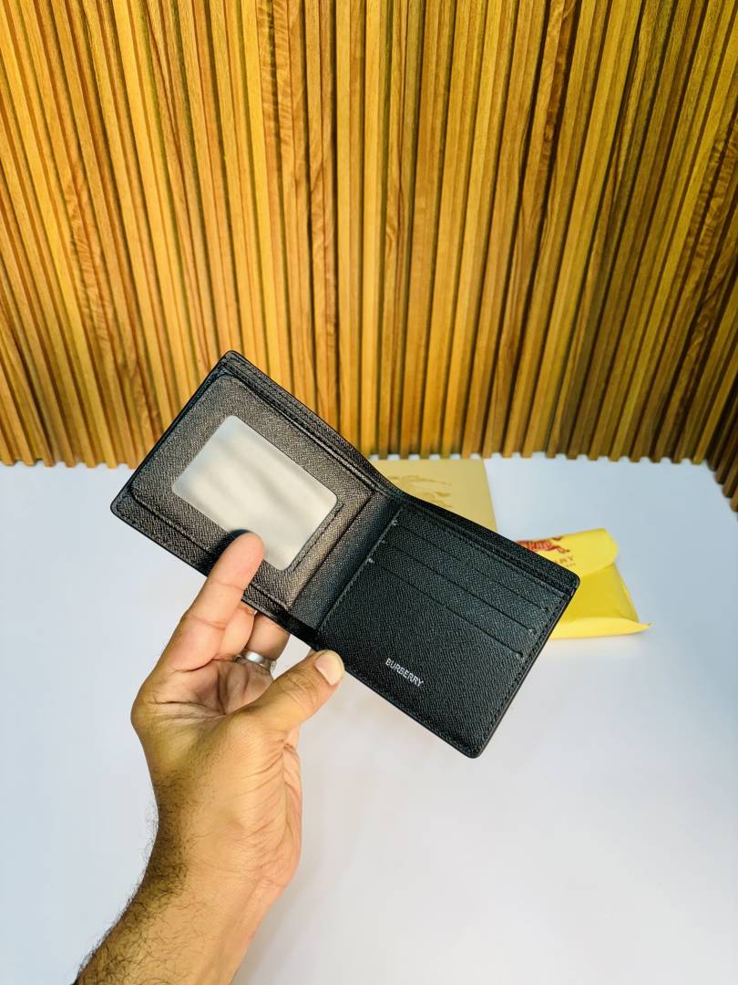 102 BURBERY PREMIUM QUALITY WALLET