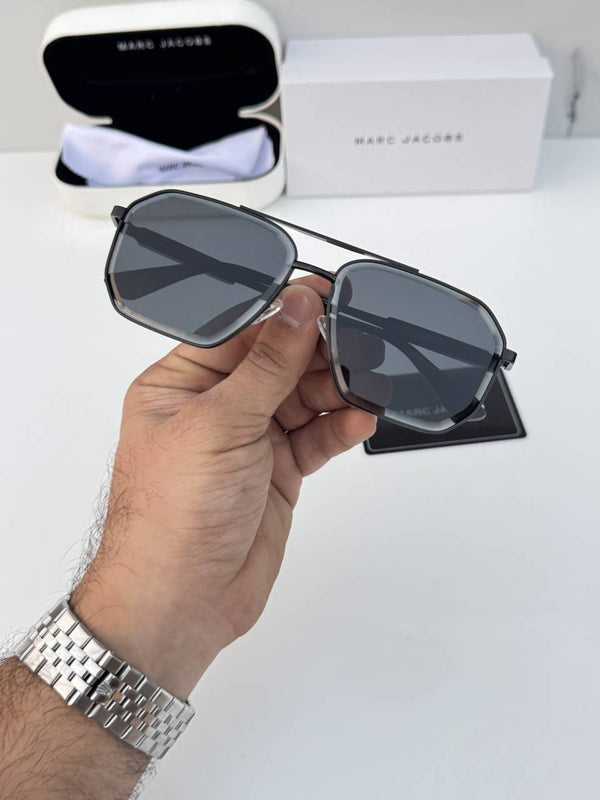 Marc_jacobs_2674_black