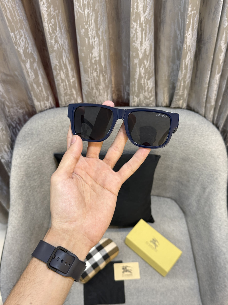Burberry Model 4358 Premium sunglass