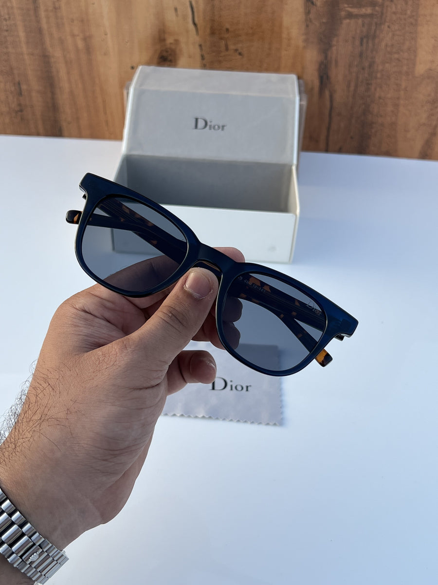 Dior_146_blue_tiger