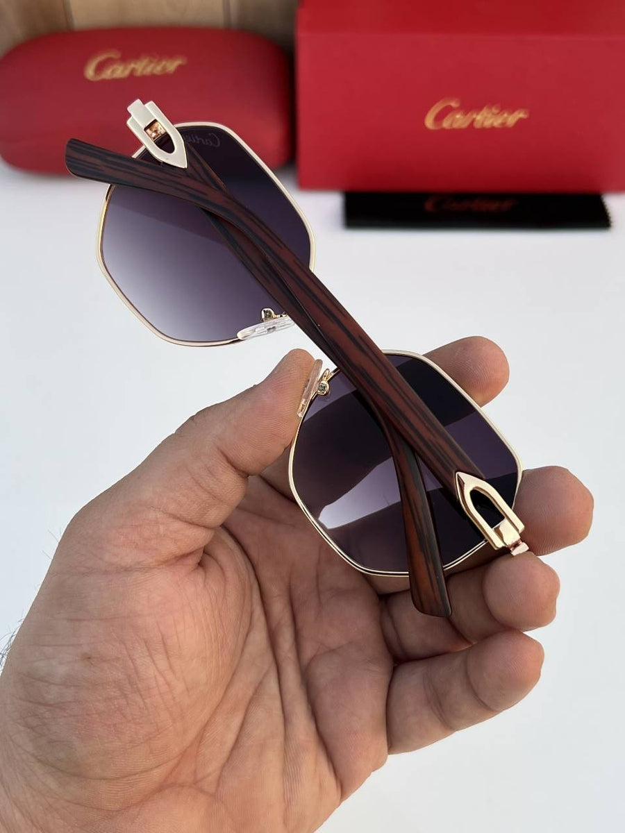 Cartier_264_gold_black_shaded