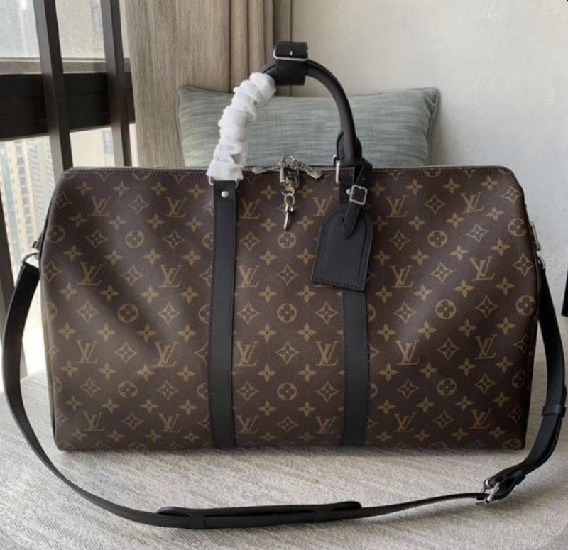 Louis_Vuitton_Keepall_55_DuffleBag_With_DustCover