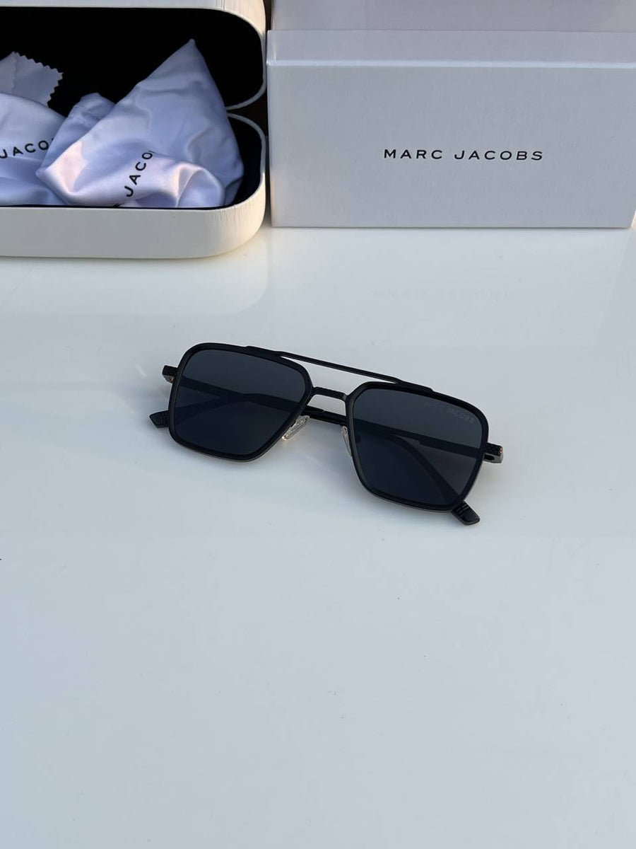 Marc_jacobs_505_full_black