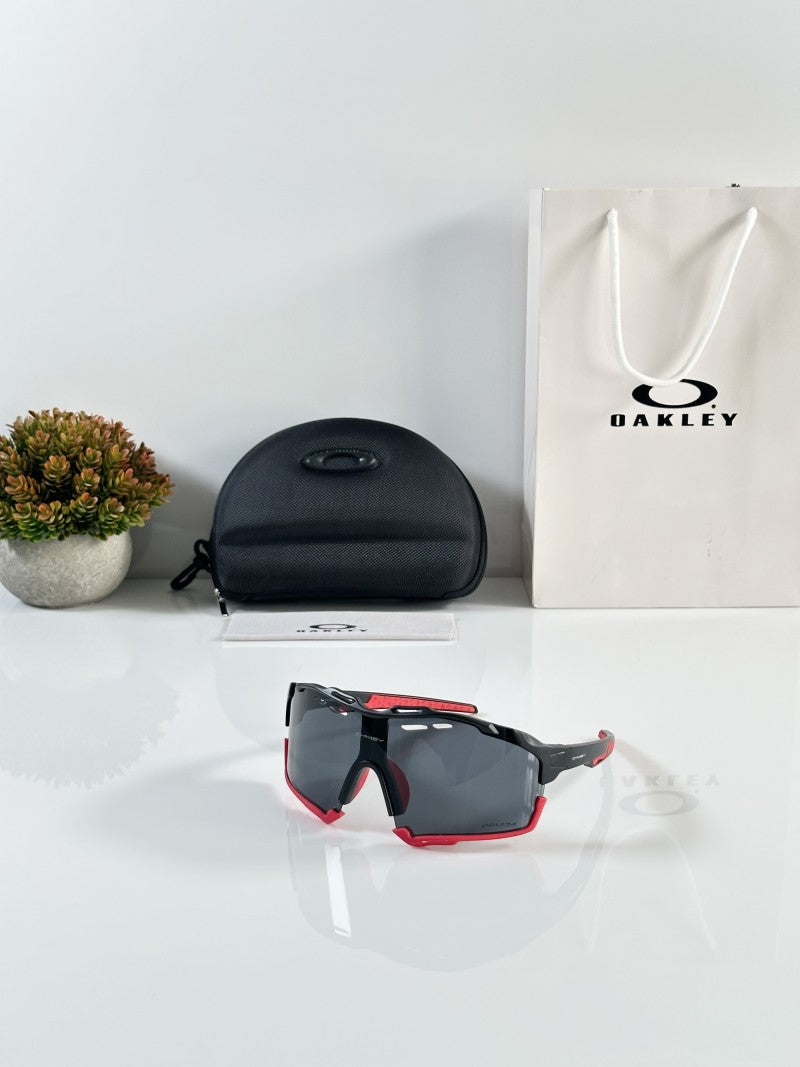 Okley 8241 Black Red
