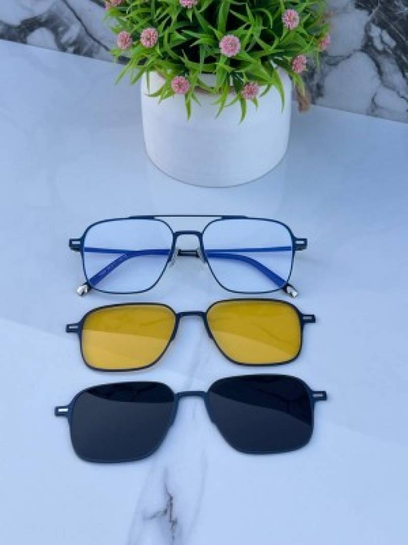 Metal attachment blue