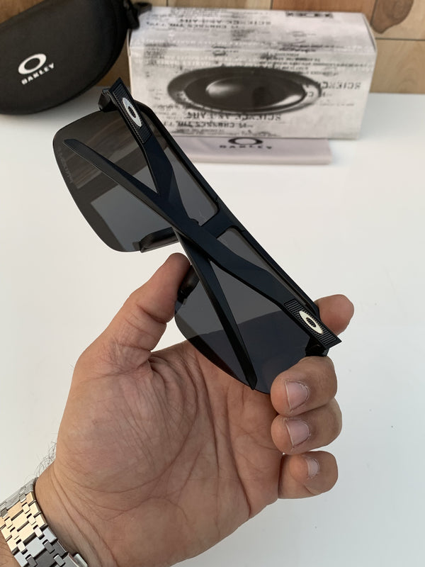 Oakley_9463_black