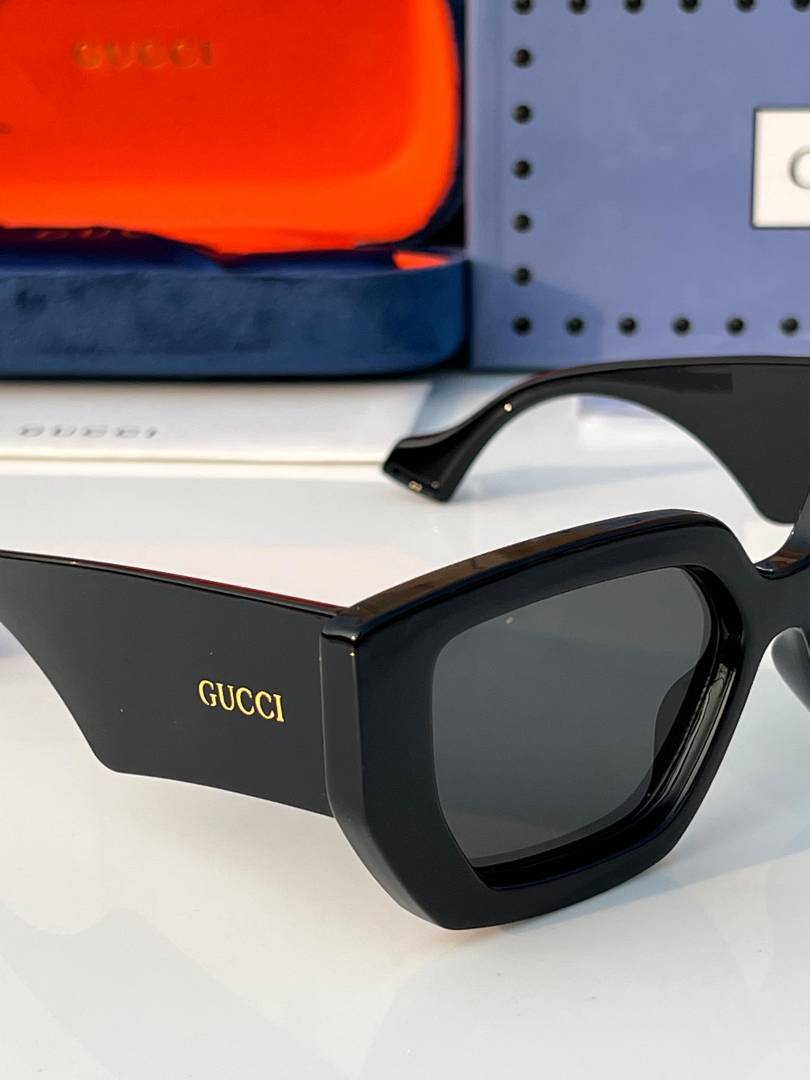 Gucci_86320_black