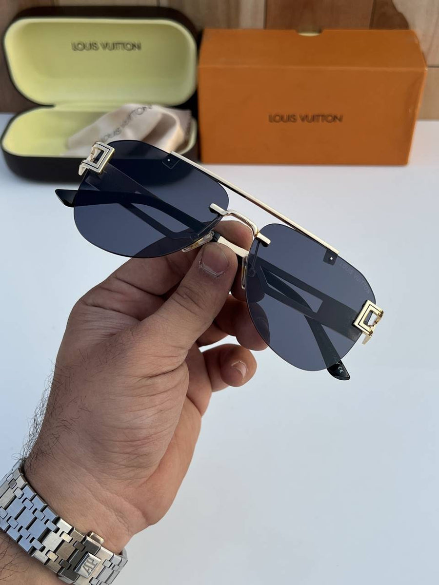 Louis Vuitton_3094_gold_black