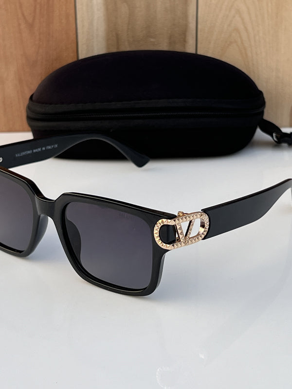 Valentino_80119_black