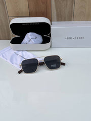 Marc_jacobs_14104_gold_black