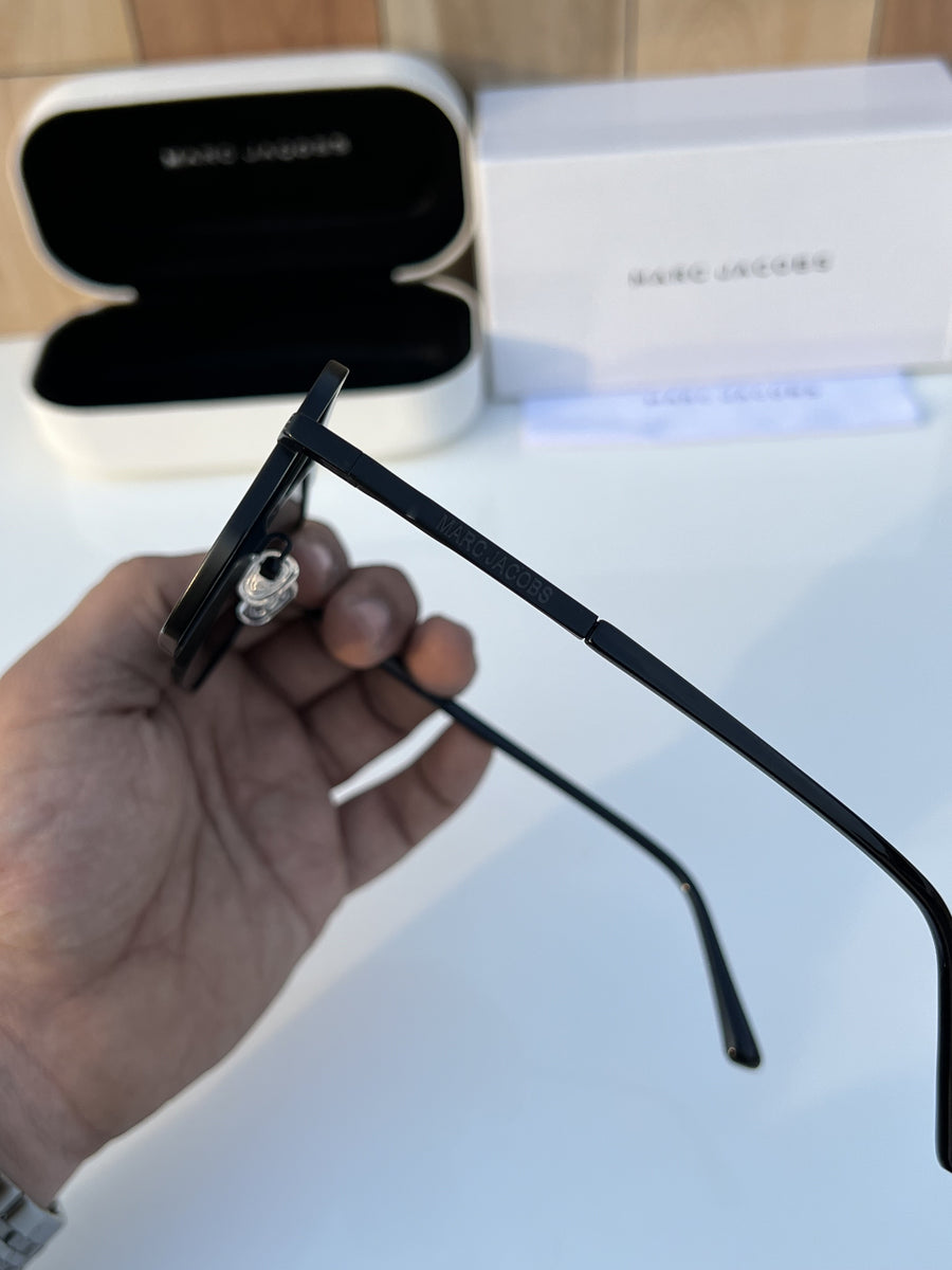 Marc_jacobs_510_full_black