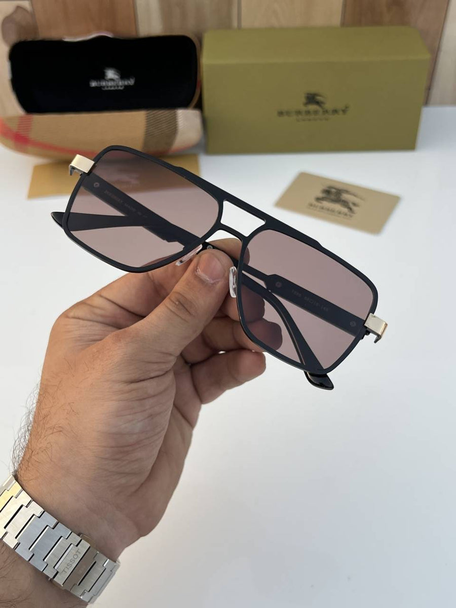 Burberry_7939_black_candy