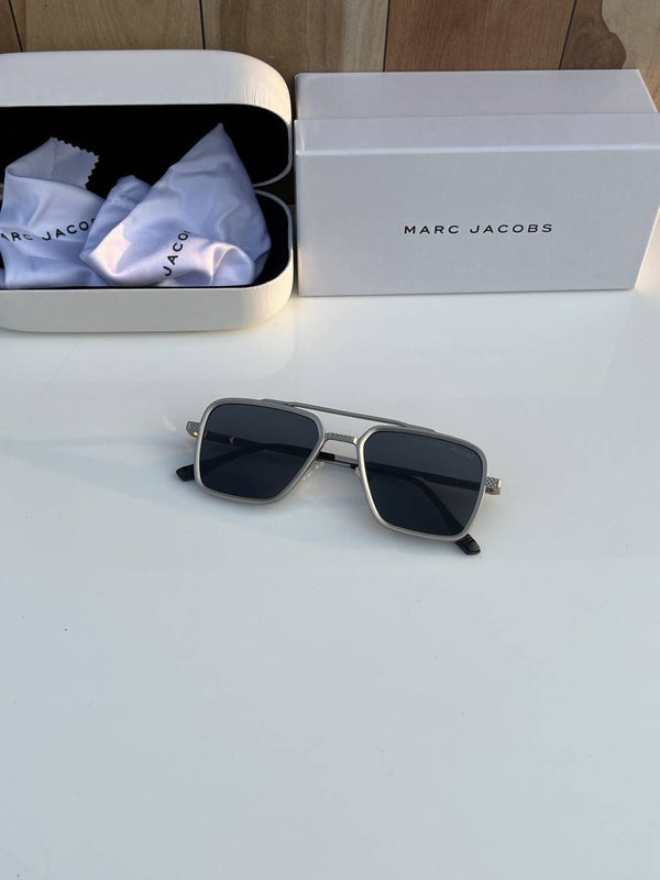 Marc_jacobs_505_silver_black