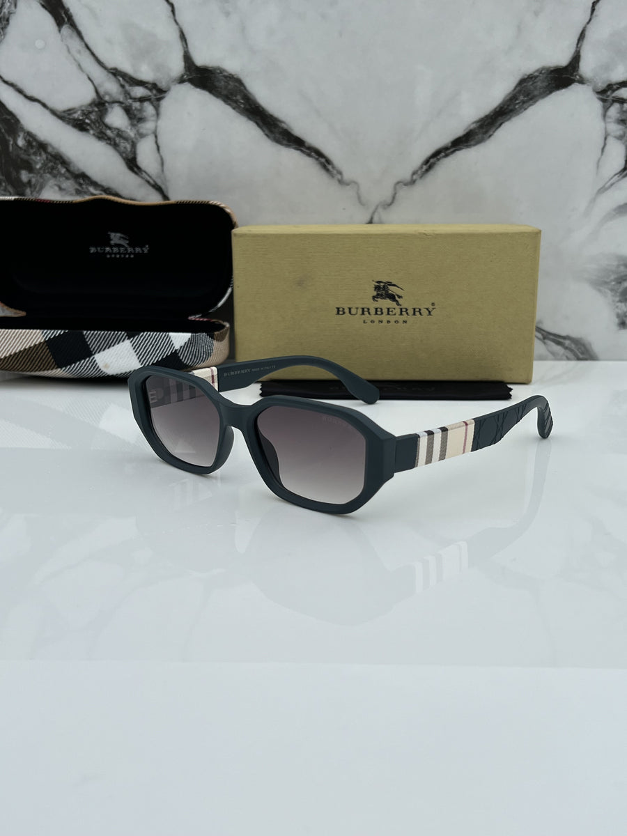 Burberry_1119_green
