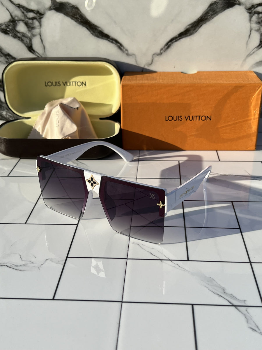Louis Vuitton_3371_white_black
