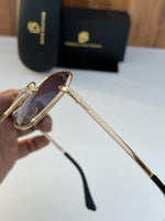 David_beckham_2062_gold_black_shaded