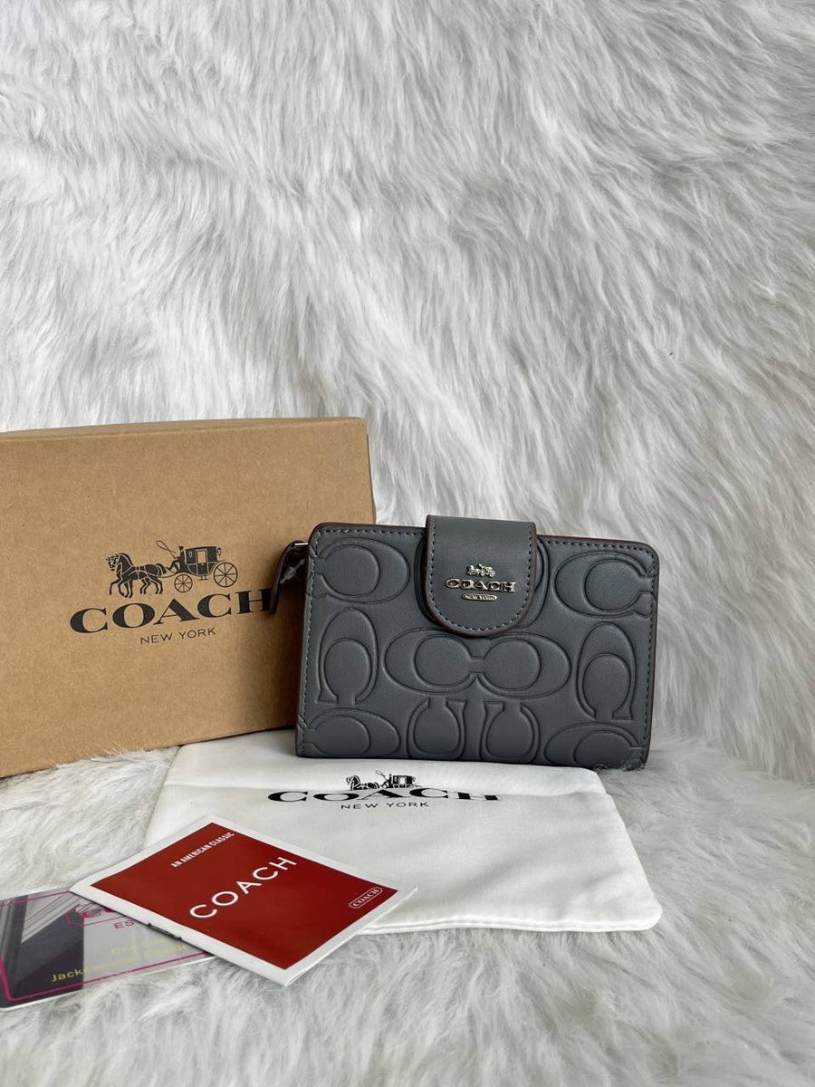 Coach_2-3_Premium_Flap_Wallet_With_OriginalBox_DustCover_Highend_Coded