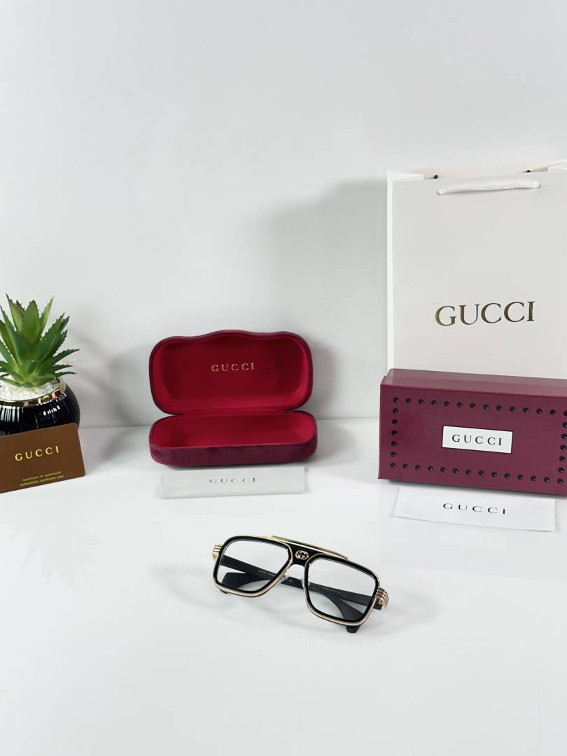Gucci 1295 Gold Black Frame