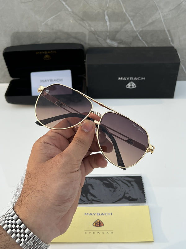 Maybach_72318_gold_wine