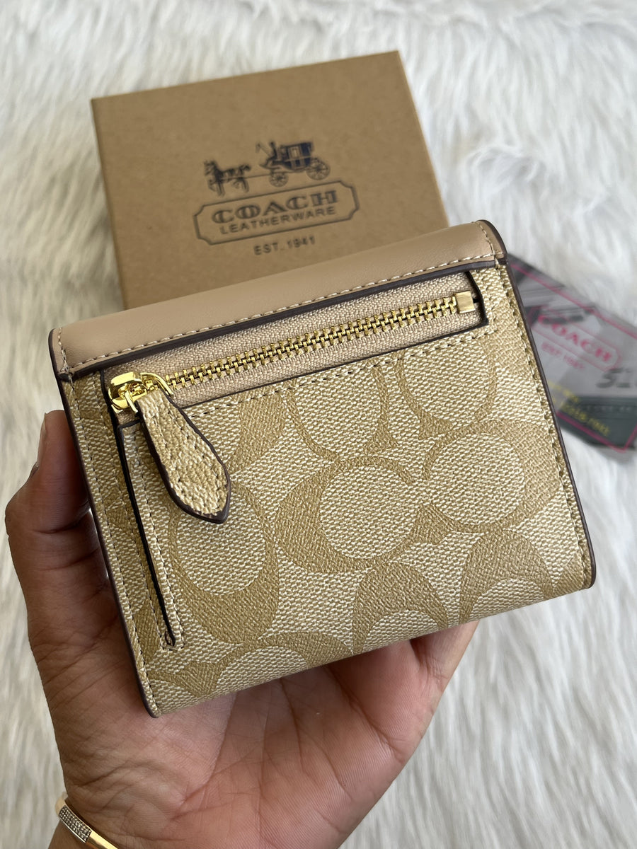 Coach_120_3Fold_Wallet_With_OriginalBox_DustCover_Card