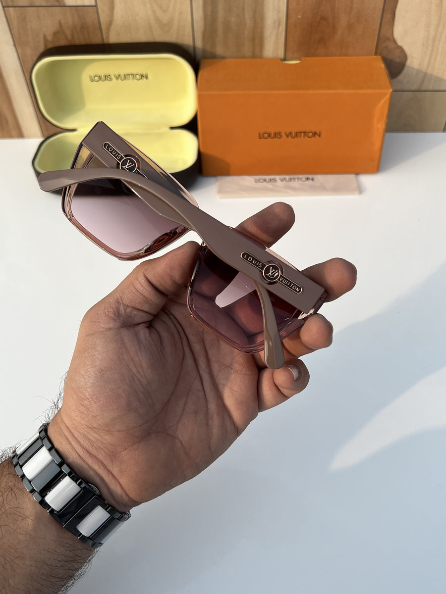 Louis Vuitton_80224_peach
