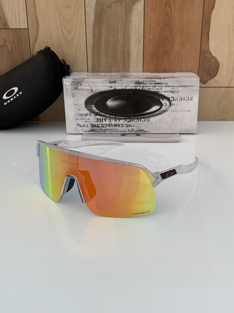 Oakley_9463_transparent_red