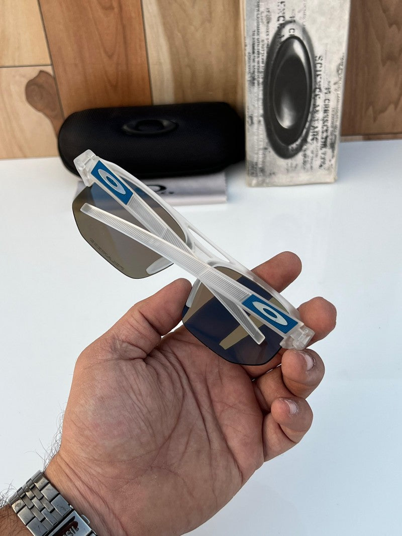 Oakley_2956_white_aqua