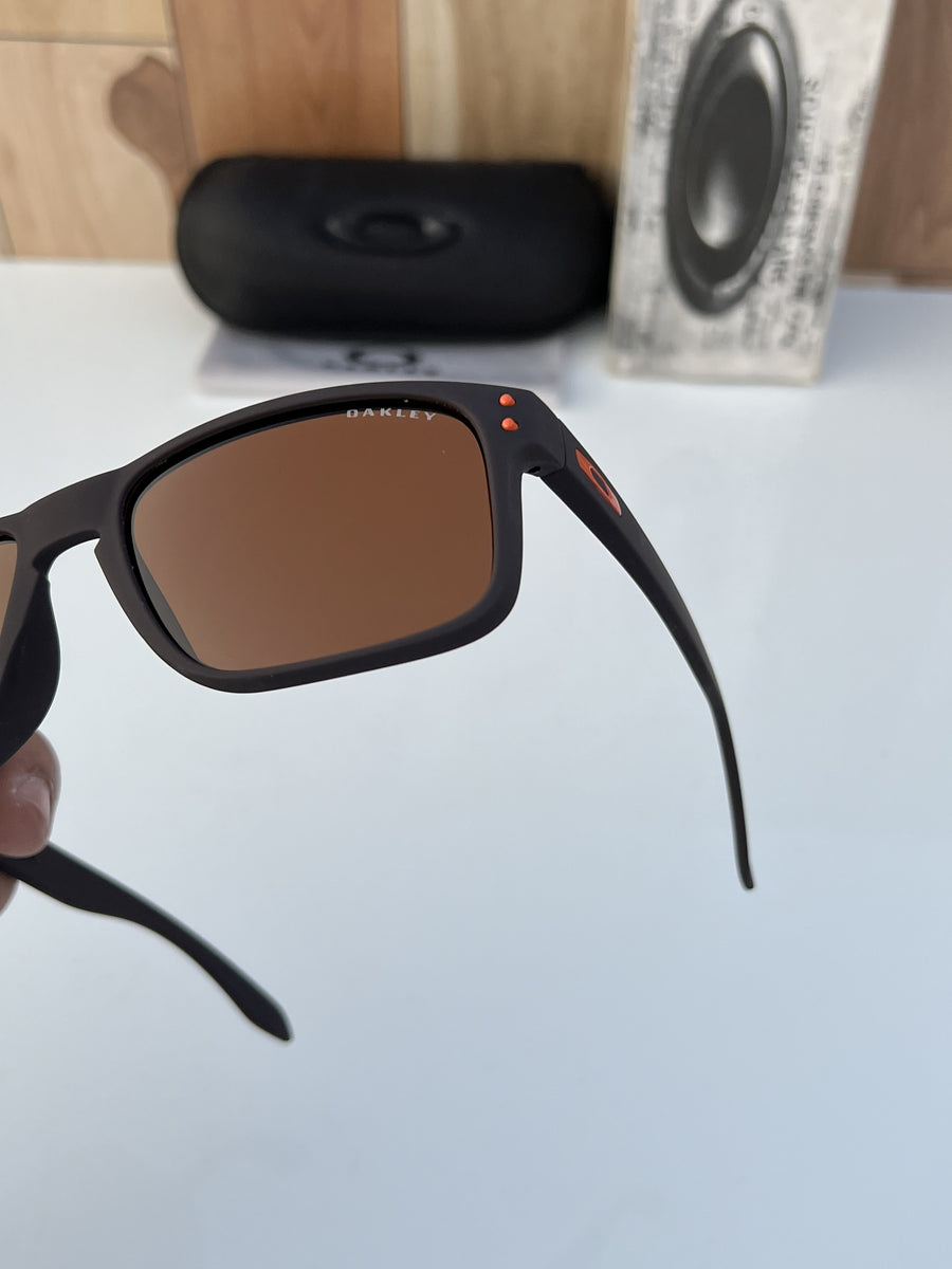 Oakley_3338_brown
