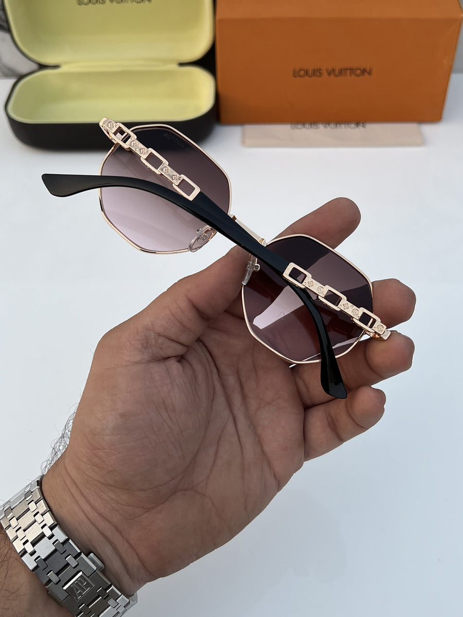 Louis Vuitton_430_gold_pink